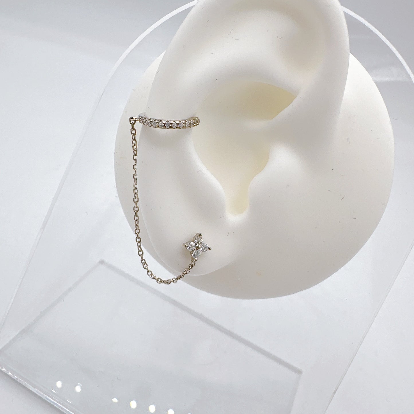 Clover Cuffed Earring